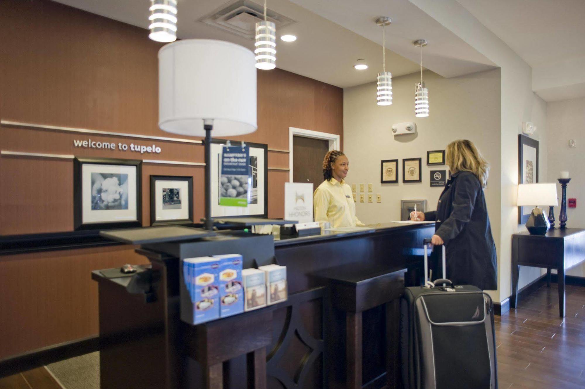Hampton Inn & Suites Tupelo/Barnes Crossing Zewnętrze zdjęcie