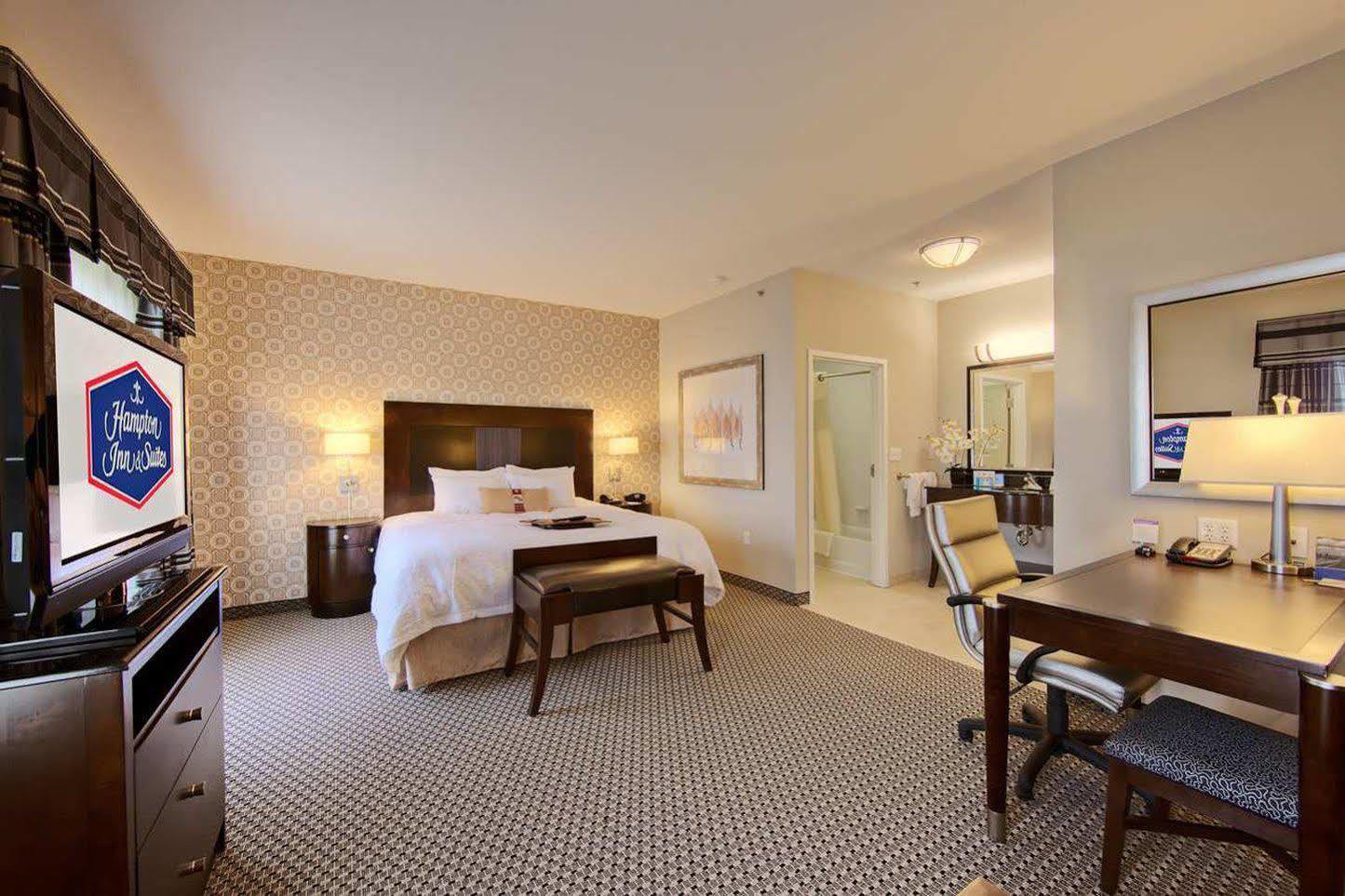 Hampton Inn & Suites Tupelo/Barnes Crossing Zewnętrze zdjęcie